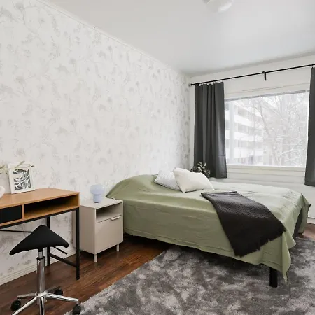 Large And Fully Equipped In Location *