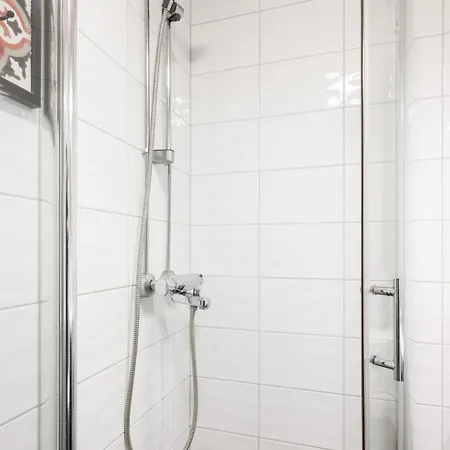 Large And Fully Equipped In Location Jyväskylä